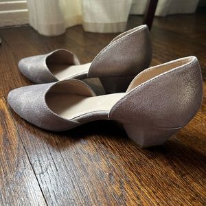 Eileen Fisher Remy Metallic Suede Platinum D'orsay Pump Shoes Size 8.5